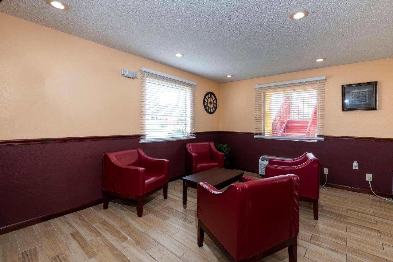 Red Roof Inn Valdosta - University Екстериор снимка